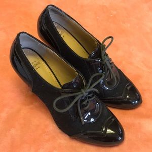 Joan & David Circa Luxe Oxford Heels size 8